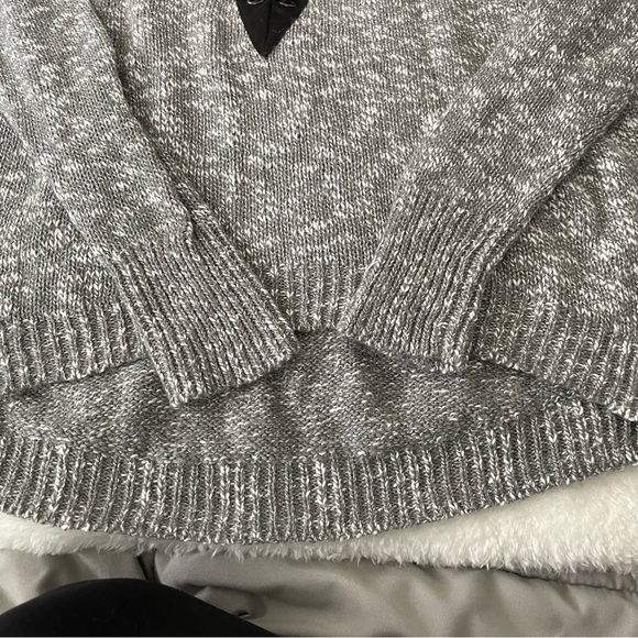 NWT Express Marled Gray Knit Lace Front Sweater - Picture 3 of 11